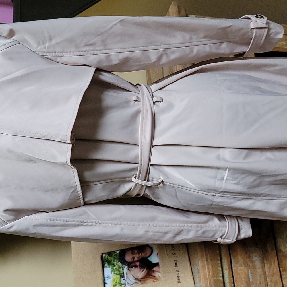 Gabrielle Union New York & Company Belted Trench Coat - SZ M - Picture 7 of 12